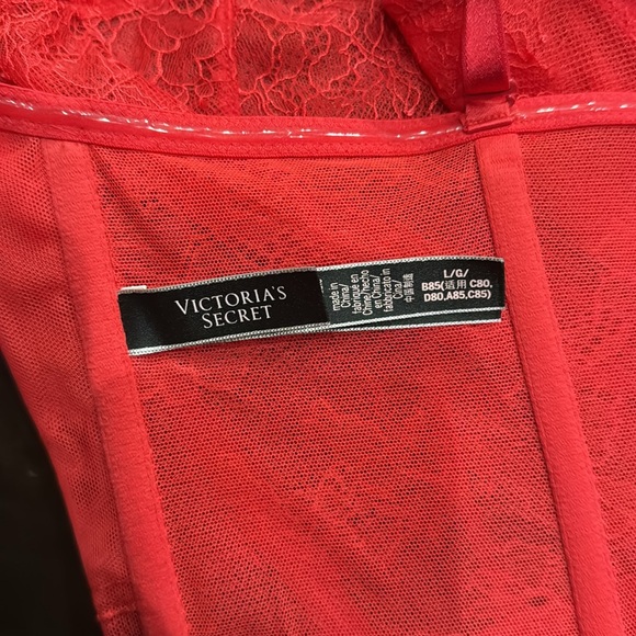 NWOT Victoria's Secret Very Sexy Red Lace Bralette / Balconette/ Bustier - Picture 5 of 5